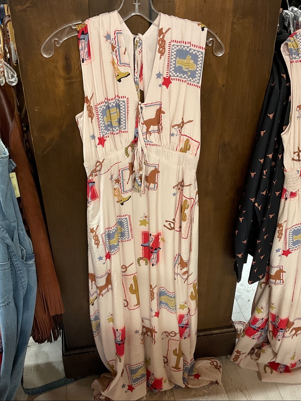 Sleeveless Light Pink Maxi Dress with Red & Blue Western Motifs